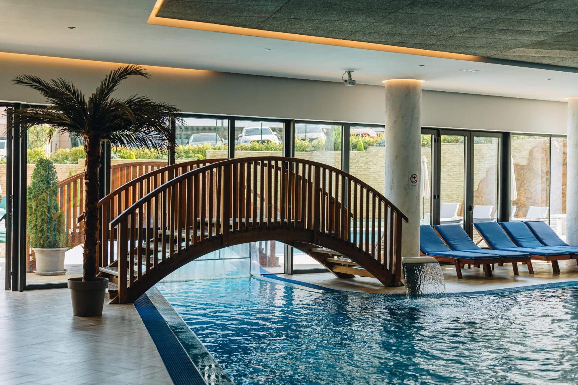 Hotel Tonanti Vrnjačka Banja Kültér fotó