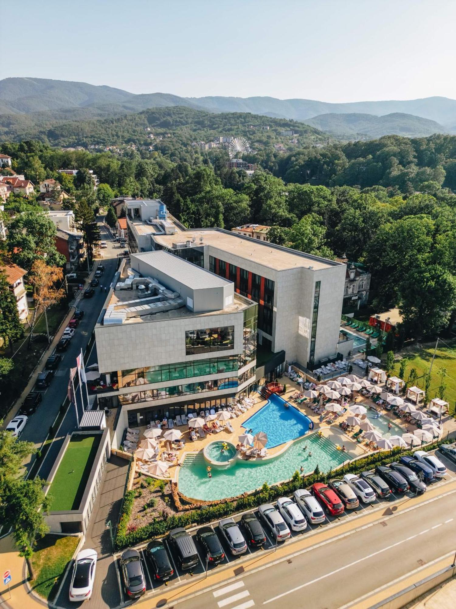 Hotel Tonanti Vrnjačka Banja Kültér fotó